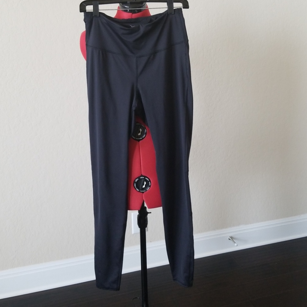 Tall length Old Navy Active Workout leggings